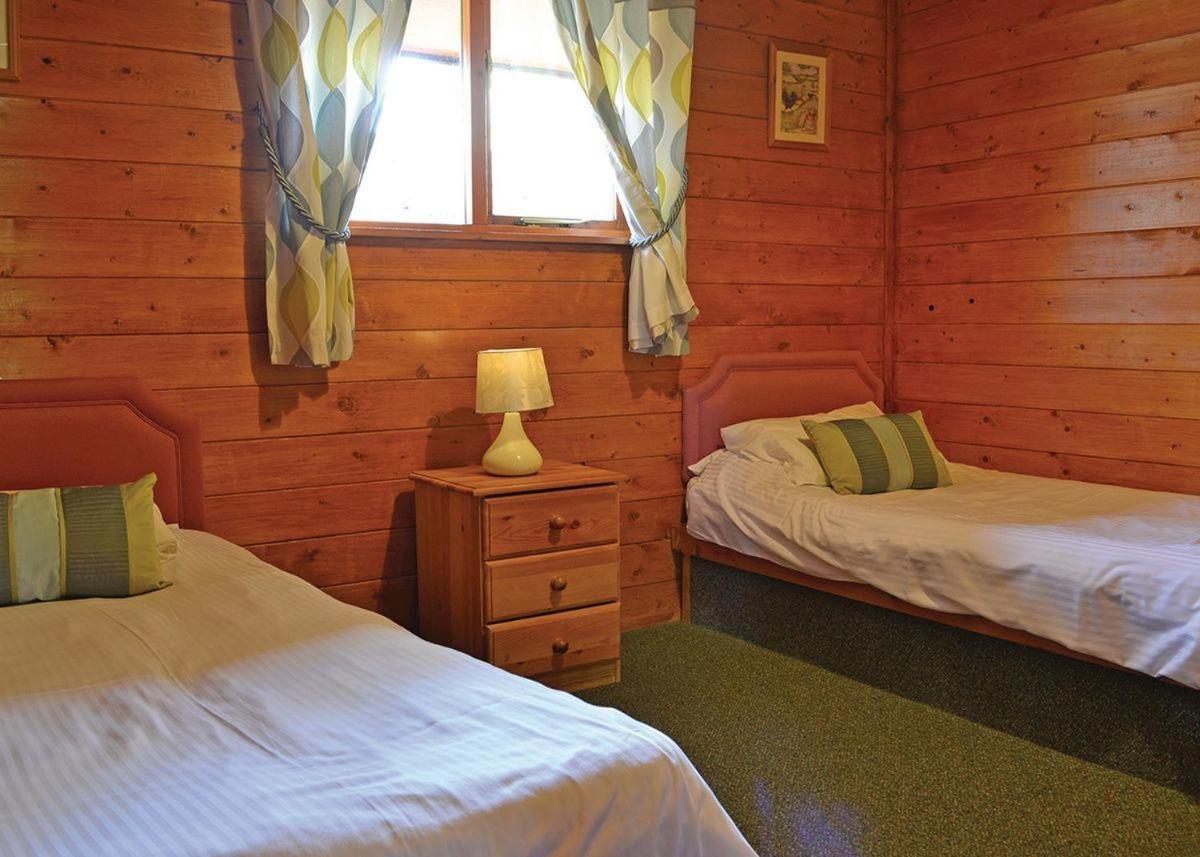 Penllwyn Lodges Montgomery Bagian luar foto
