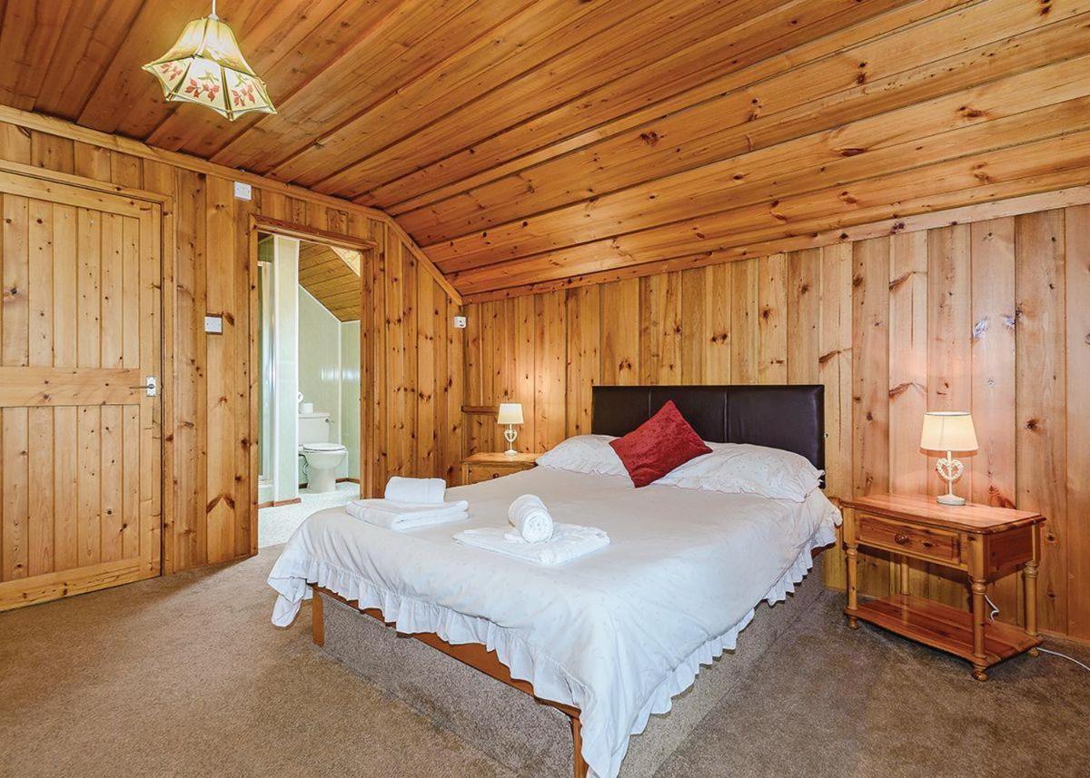 Penllwyn Lodges Montgomery Bagian luar foto