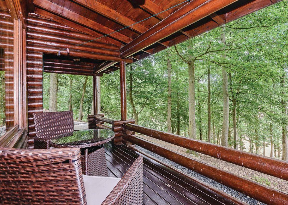 Penllwyn Lodges Montgomery Bagian luar foto